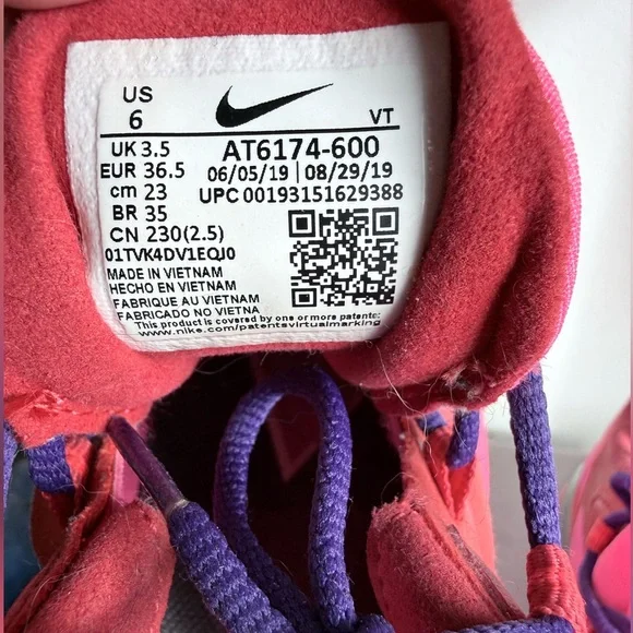 Nike Air Max 270 React Sneakers – Pink / Red – Stylish & Comfortable - Picture 4 of 5